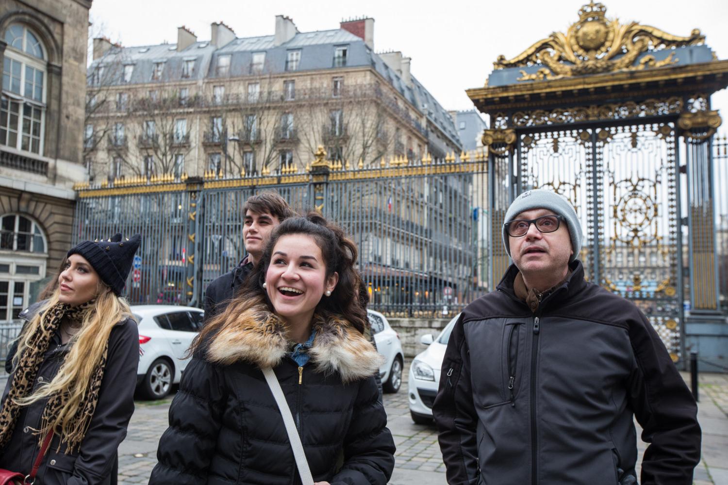 <a href='http://ojum.ngskmc-eis.net'>全球十大赌钱排行app</a>学院法语教授Pascal Rollet带领学生们到巴黎游学.